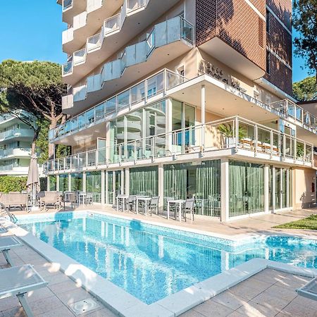 Hotel Kent Milano Marittima Exterior foto