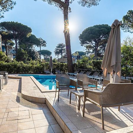 Hotel Kent Milano Marittima Exterior foto