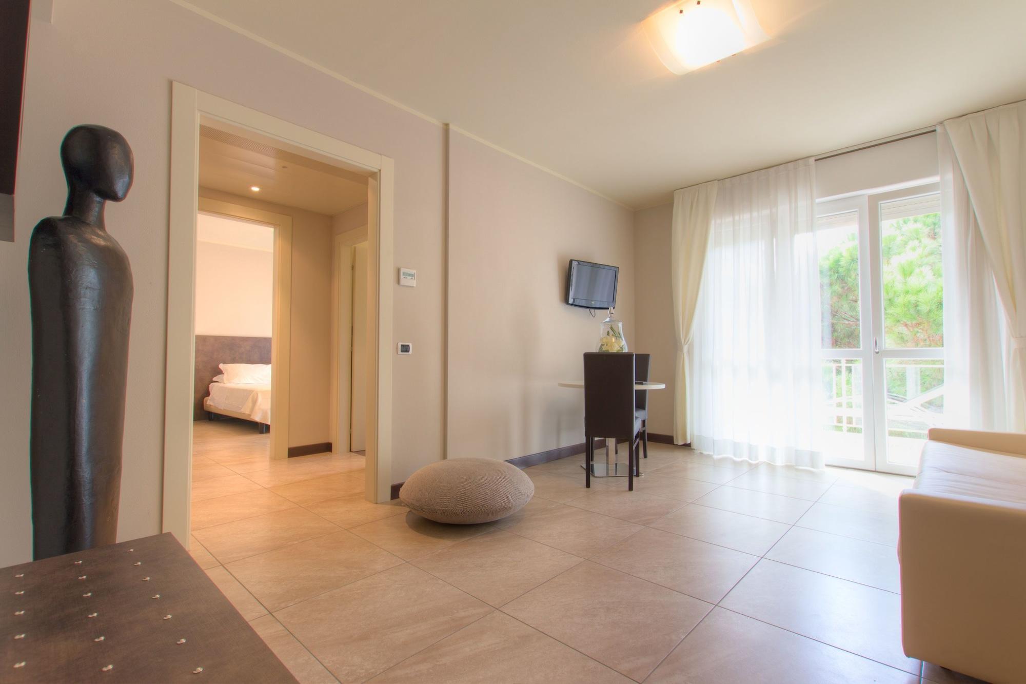 Hotel Kent Milano Marittima Exterior foto