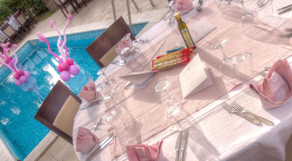 Hotel Kent Milano Marittima Exterior foto