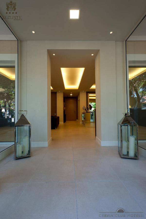 Hotel Kent Milano Marittima Exterior foto